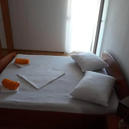 Apartman Petra * Jadrtovac