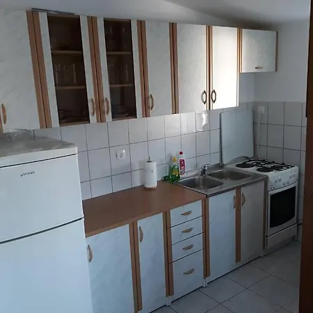 Apartment Apartman Petra *