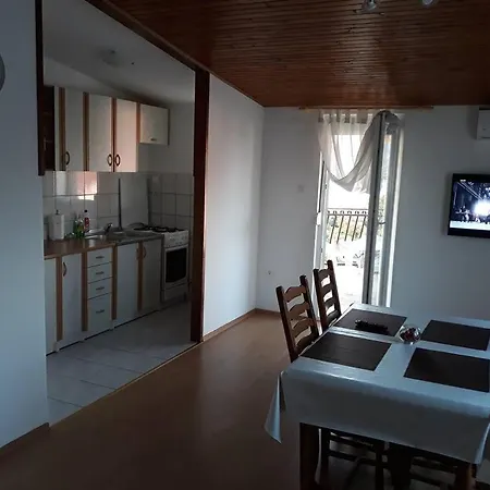 Apartment Apartman Petra Jadrtovac
